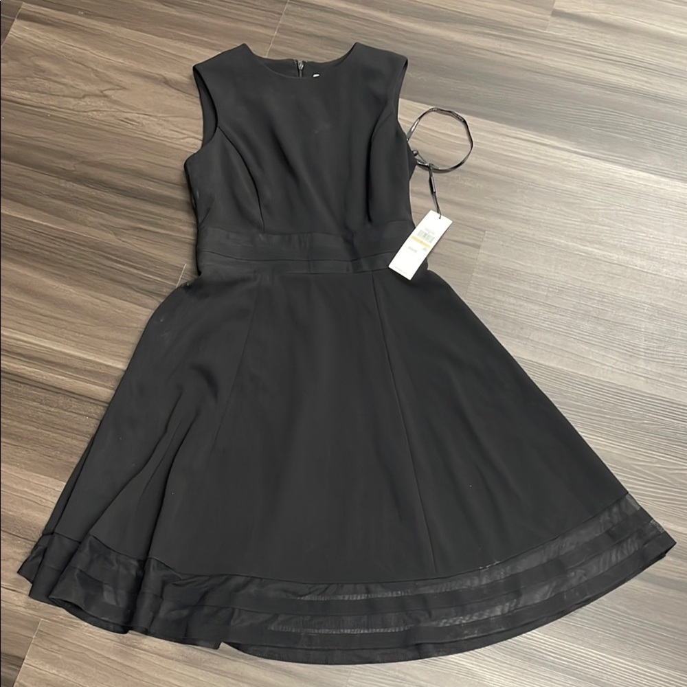 Elegant Black Sleeveless Dress